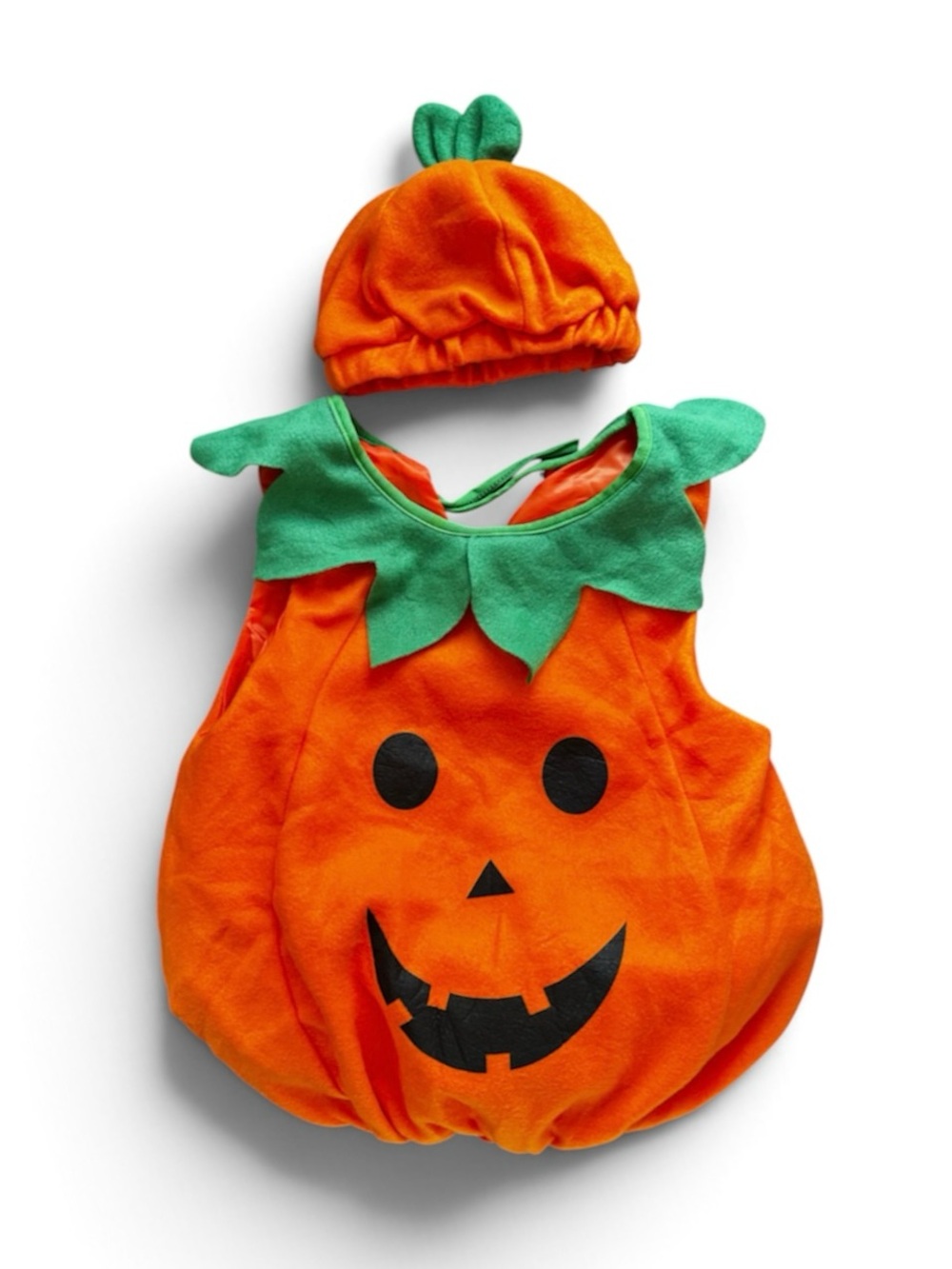 NWOT Kids Pumpkin Costume with Green Leaf Collar and Hat